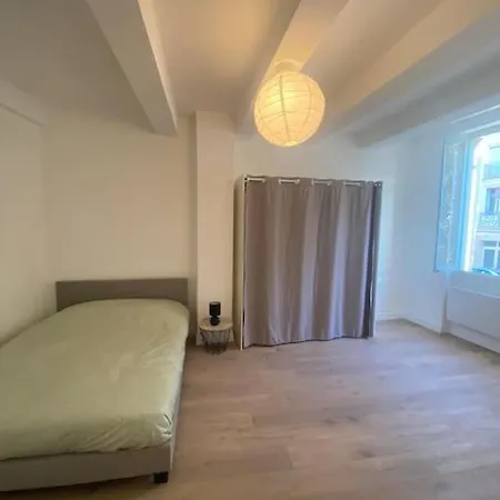 Le Garibaldi-grand Avec 3 Chambres-gare-wifi Apartment Beziers
